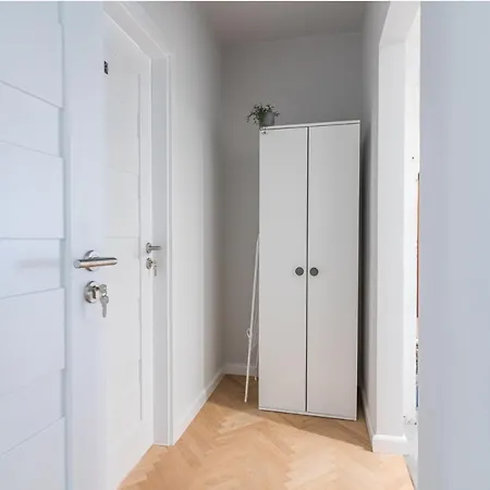 Homestay Bunny - Cozy And Peaceful Place, 12 Minutes From Old Town & Seaside Gdansk